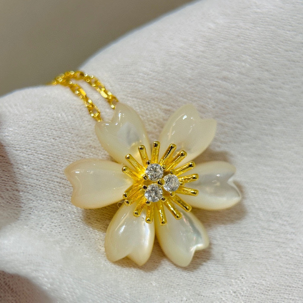 18K Rose Van Cleef & Arpels De Noel Clip Pendant Necklace