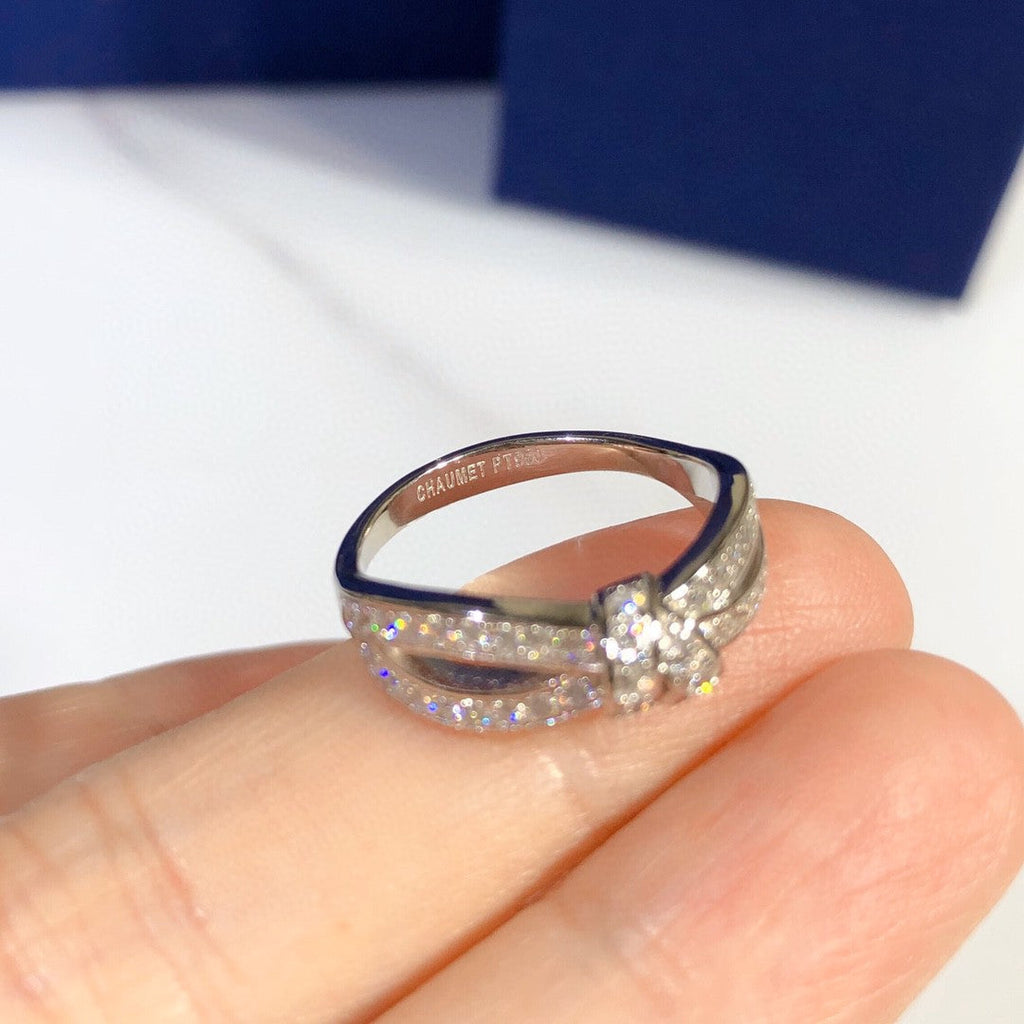 18K Chaumet Diamond Ring