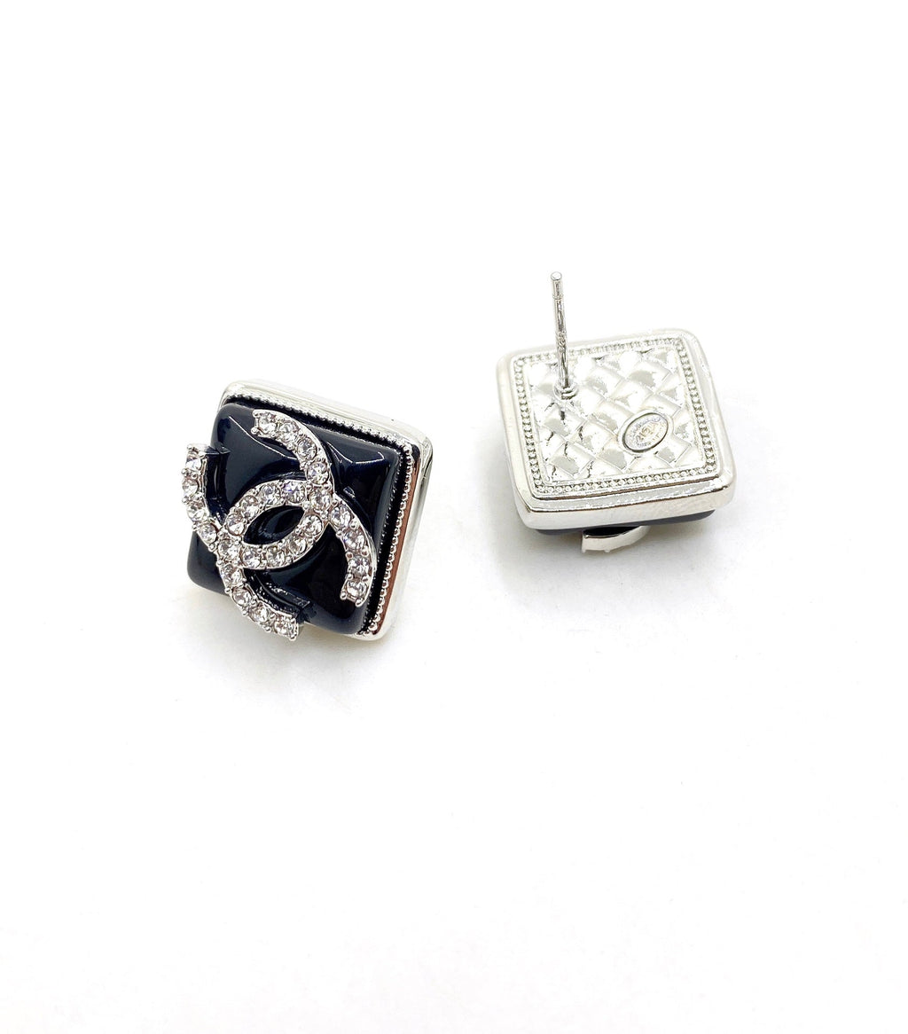 18K Chanel Square Earrings