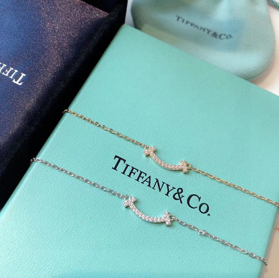 18K Tiffany & Co. Smile Diamond Bracelet