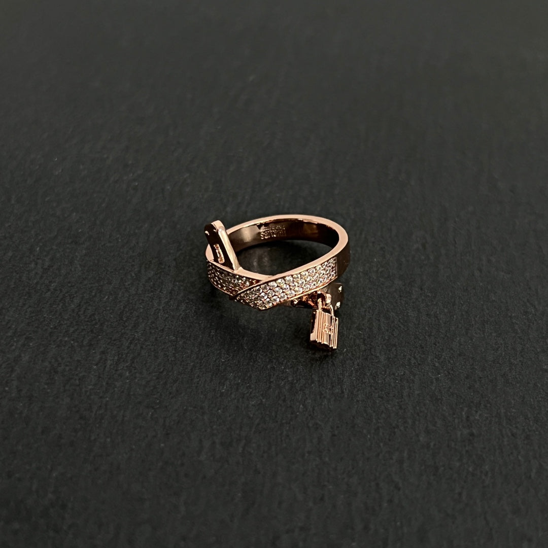 18K Kelly Gavroche Diamonds Hermès Ring