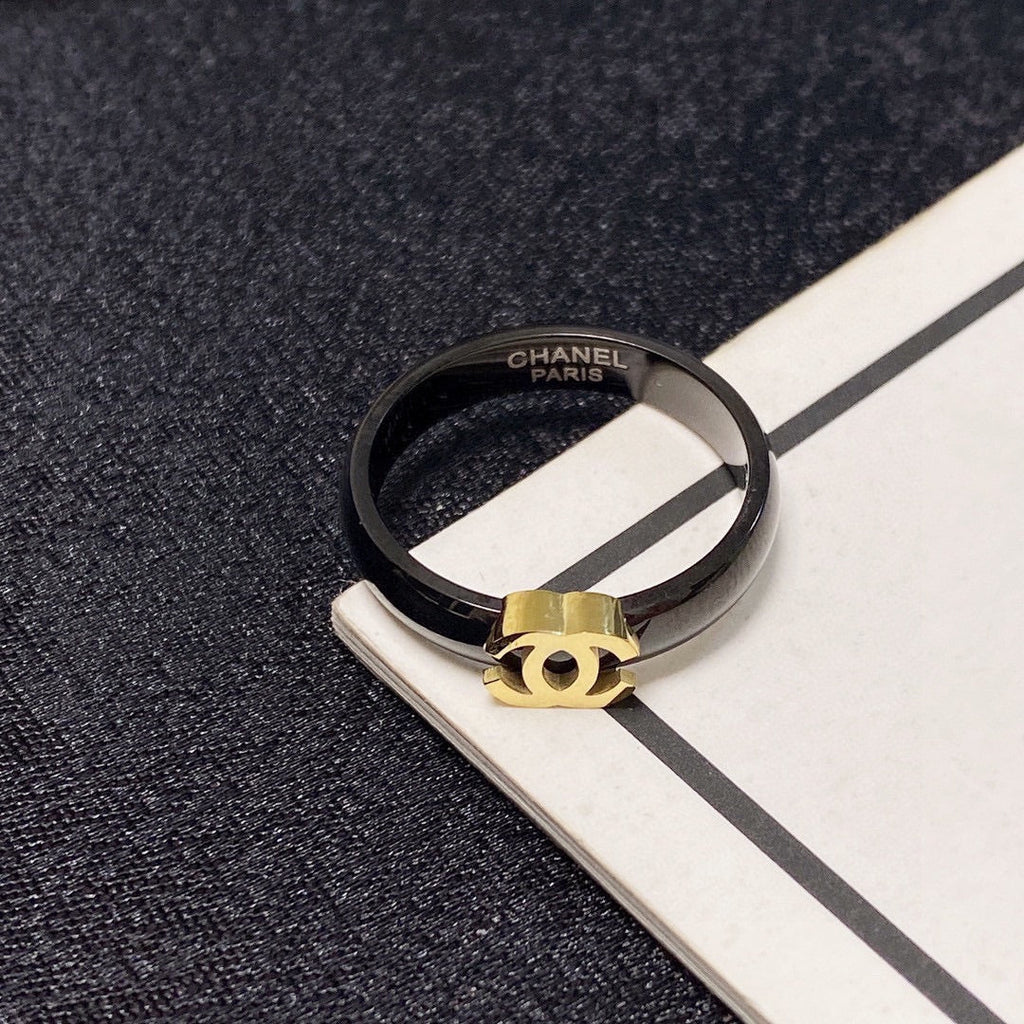 18K Chanel Black Ring