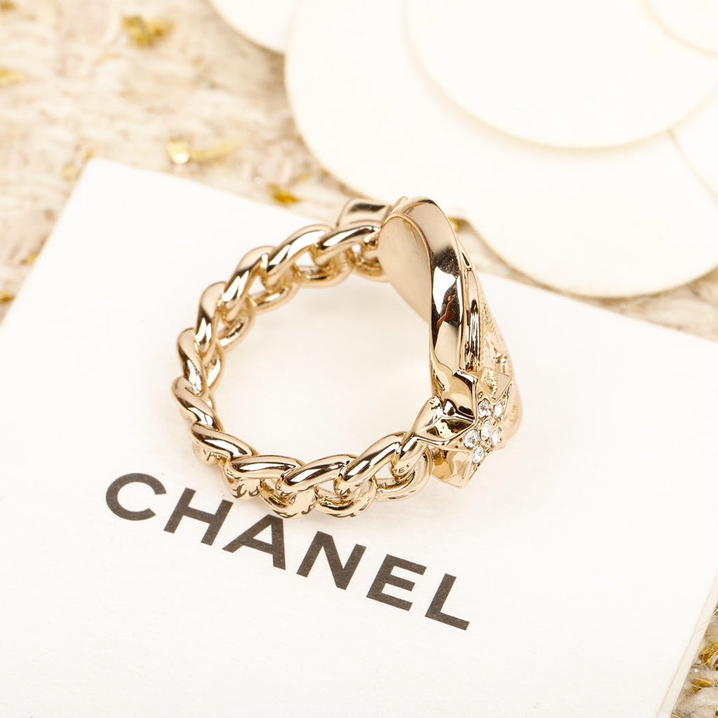 18K Chanel Chain Ring
