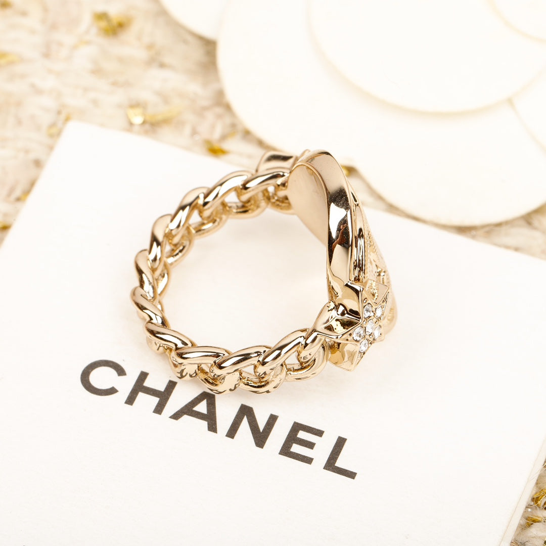 18K Chanel Chain Ring