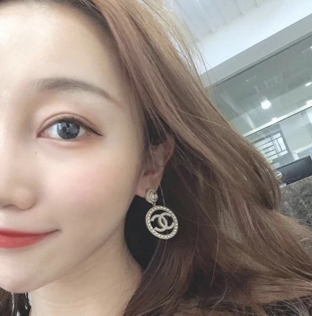 18K Chanel Pearl Earrings
