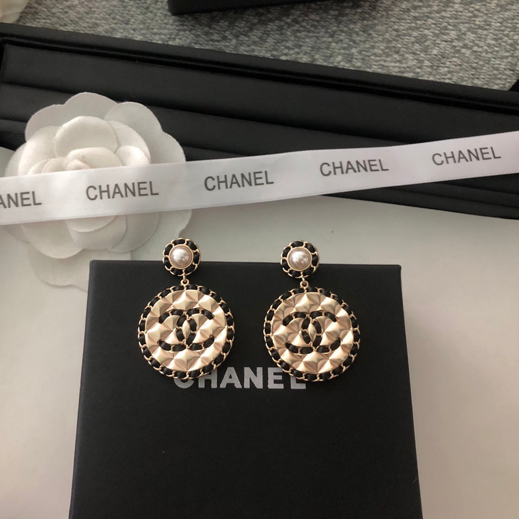 18K Chanel Leather Round Earrings