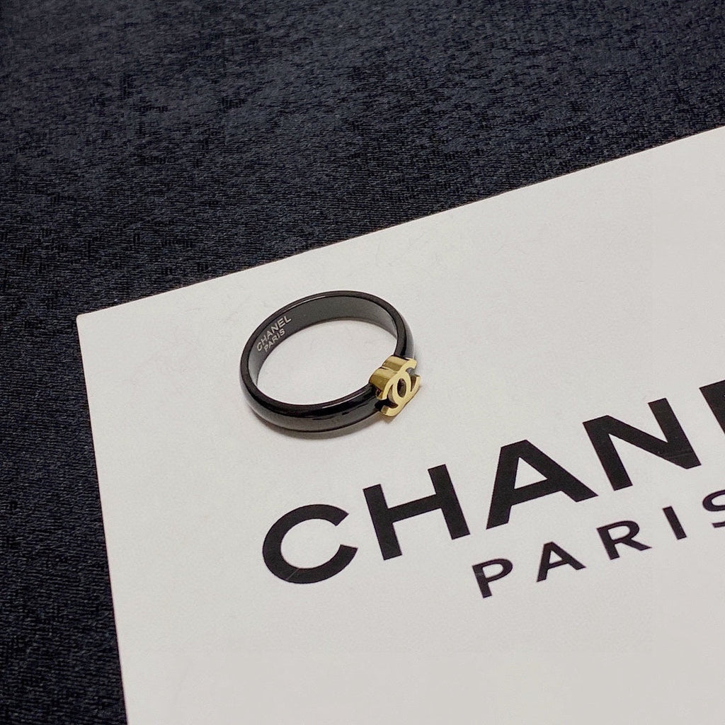 18K Chanel Black Ring