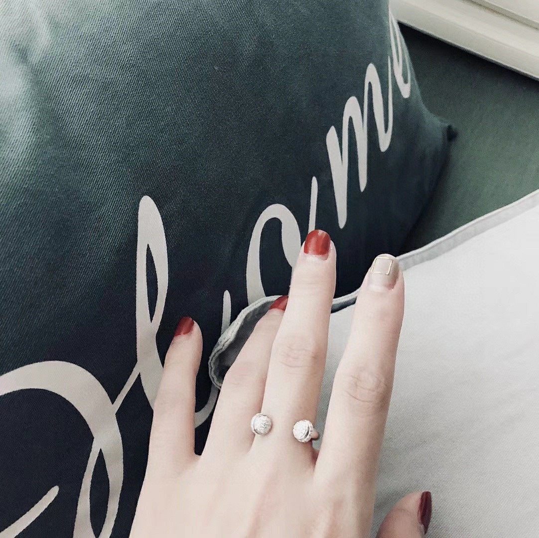 18K Piaget Open White Gold Ring