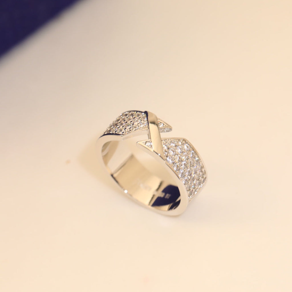 18K Chaumet Liens Diamond Ring
