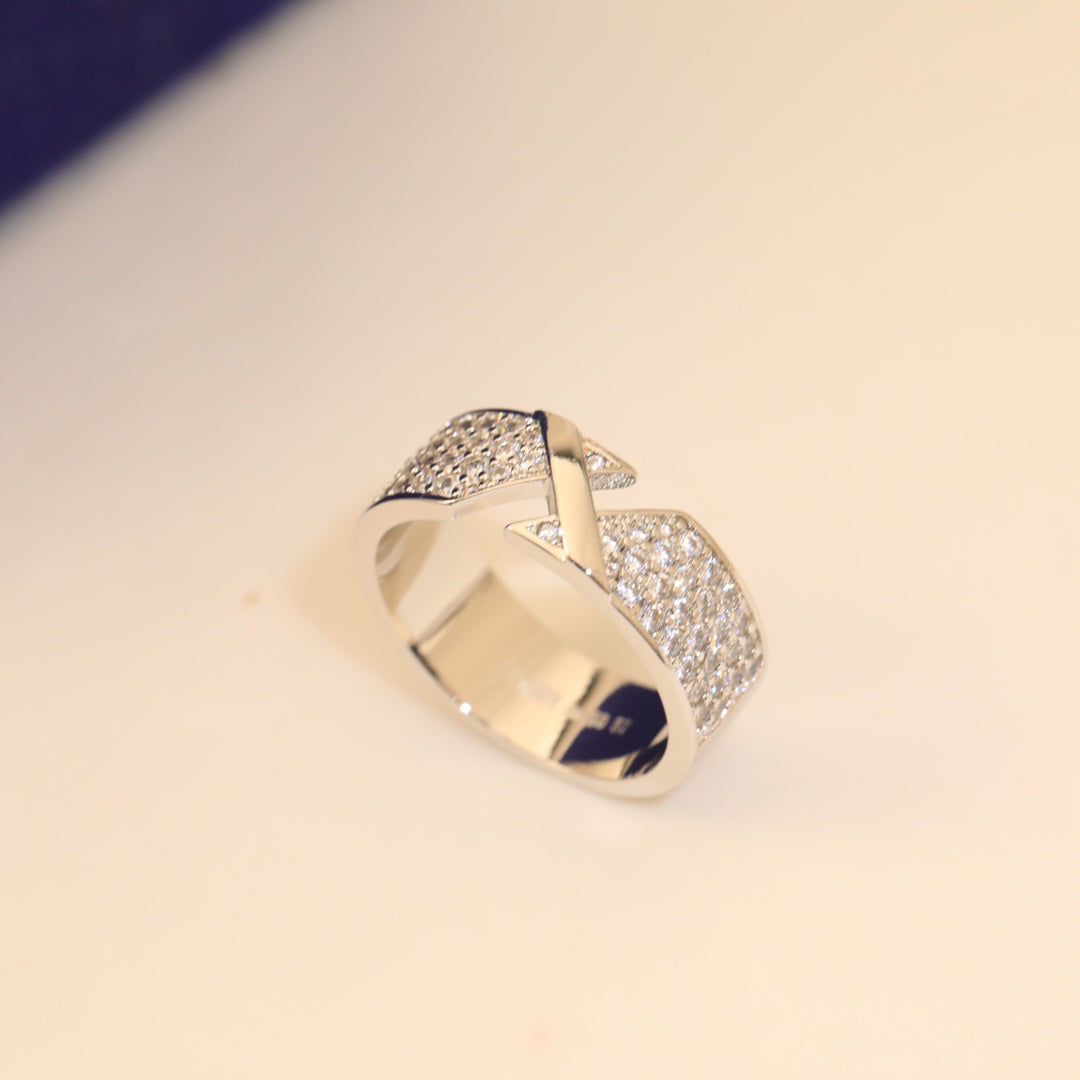 18K Chaumet Liens Diamond Ring