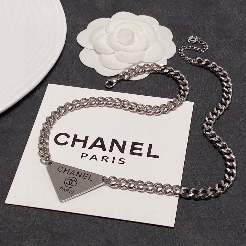 18K Chanel Triangle Necklace