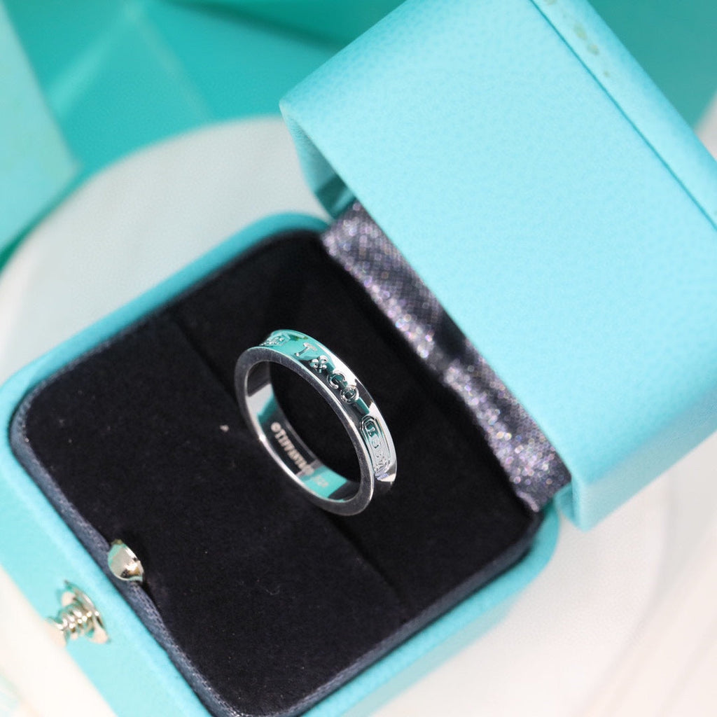 18K Tiffany & Co. 1837 Ring
