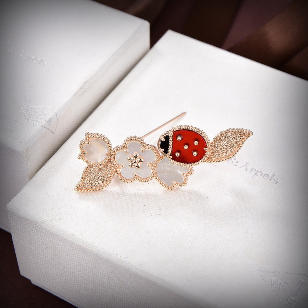 18K Van Cleef & Arpels Lucky Spring Clip Brooch