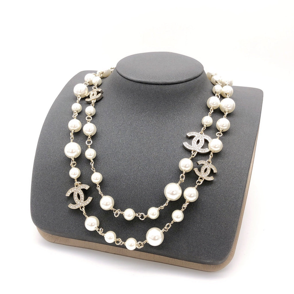 18K Chanel Long Pearls Necklace