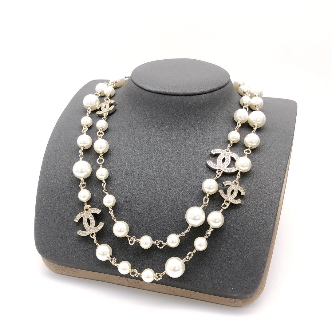 18K Chanel Long Pearls Necklace
