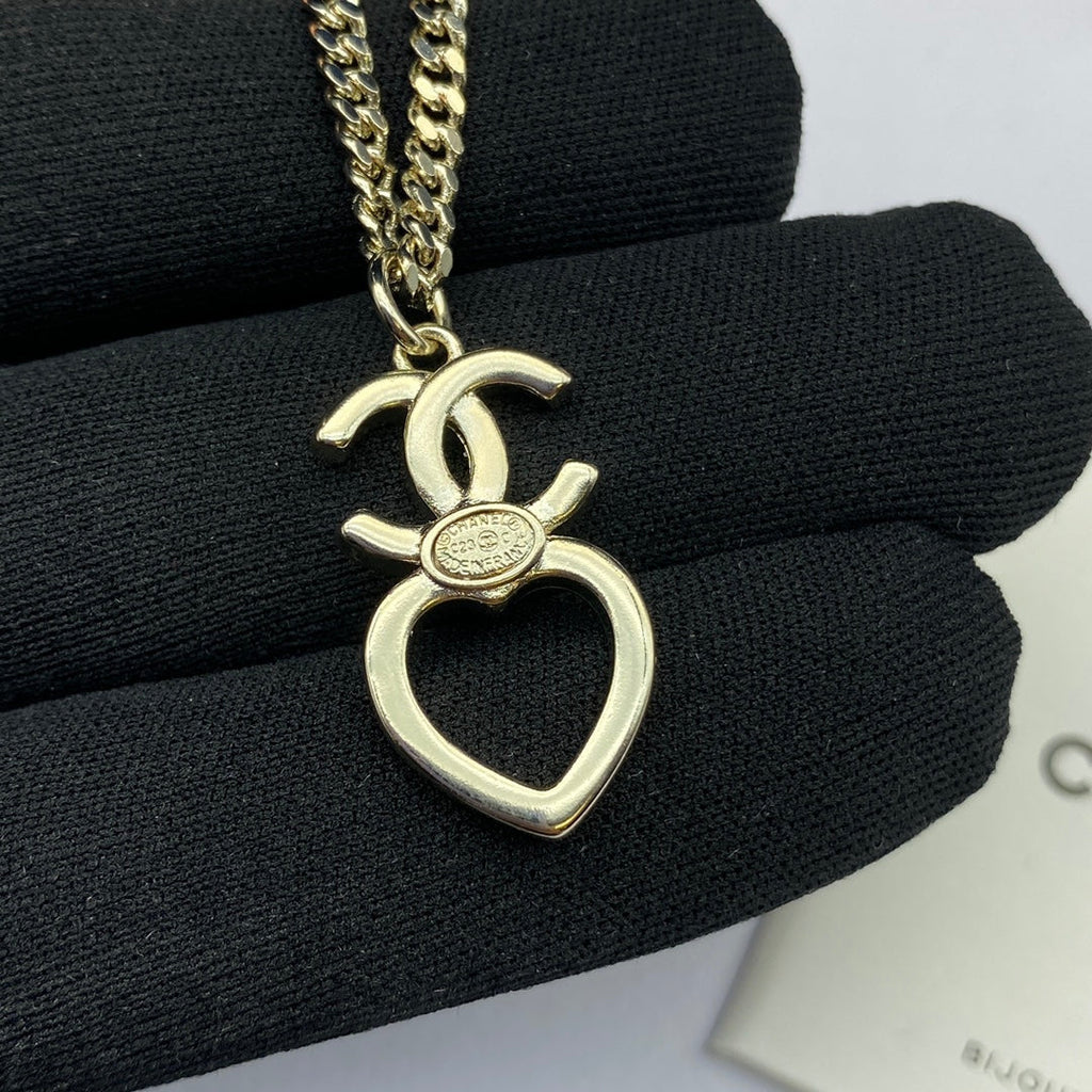 18K Chanel Heart Chain Necklace