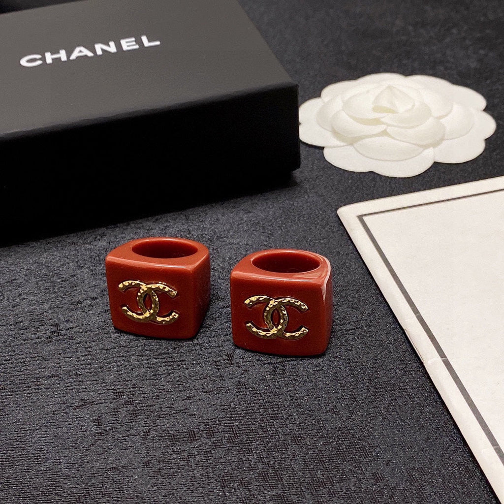 18K Chanel Vintage Red Ring