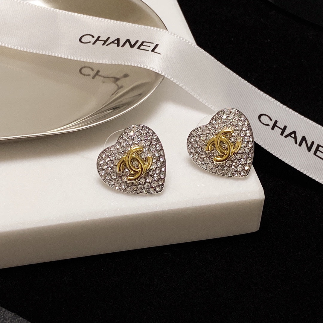 18K Chanel Heart Diamonds Earrings