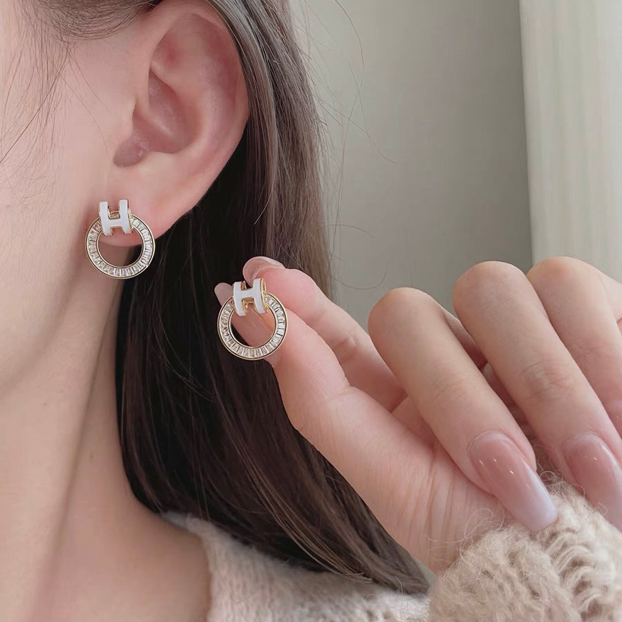 18K Clic Hermès Diamond Earrings