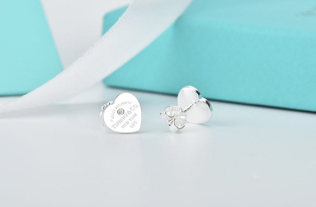 18K Return to Tiffany & Co. Heart Earrings