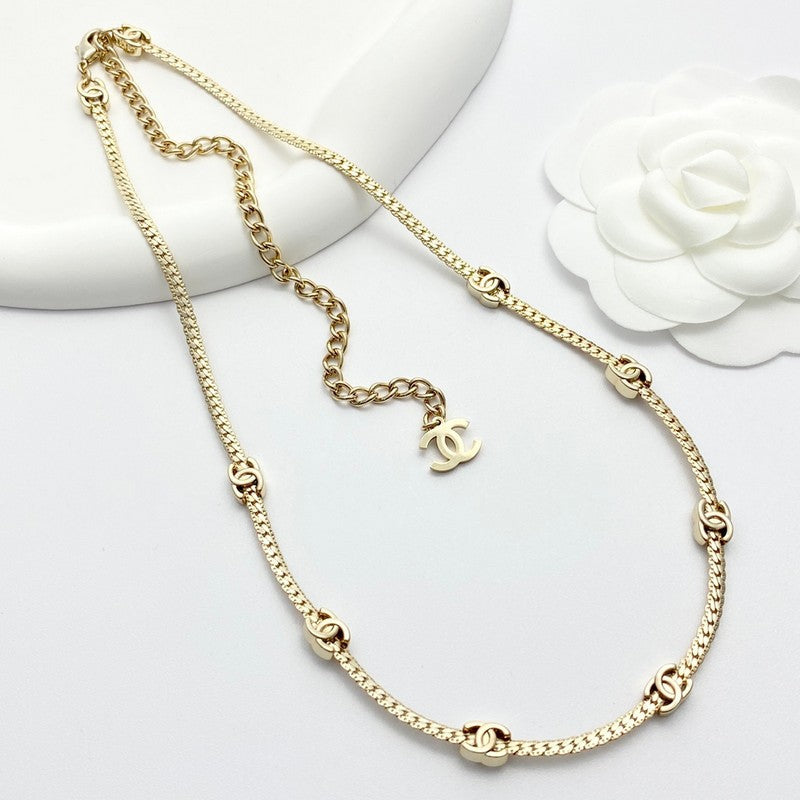 18K Chanel Chain Necklace