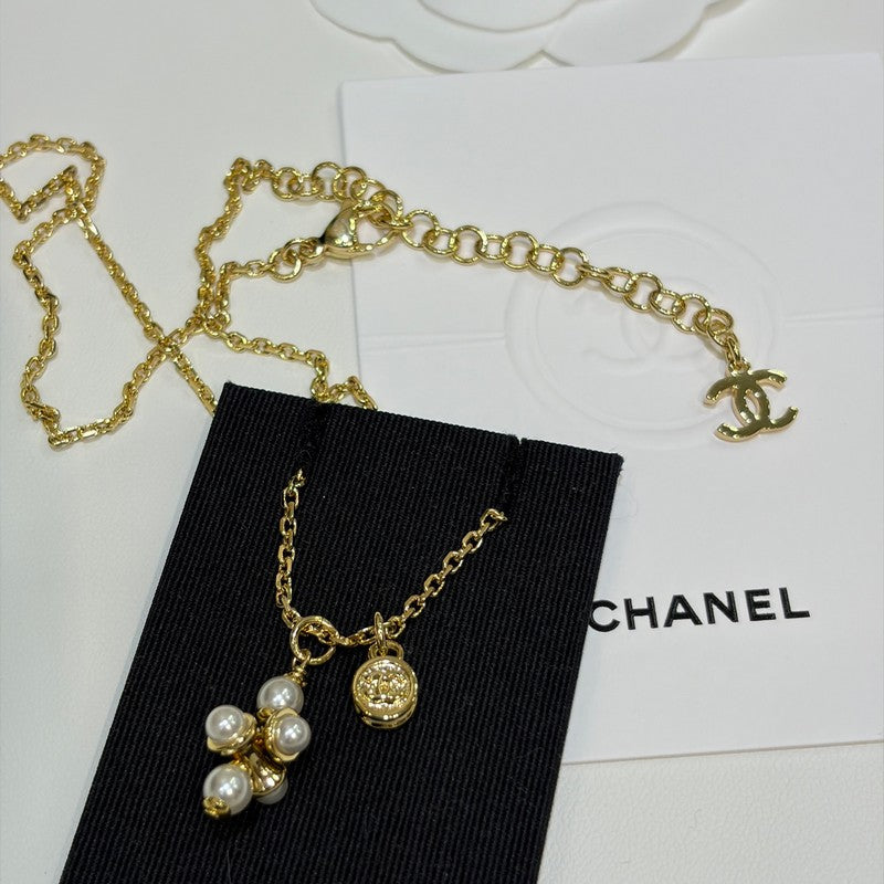 18K Chanel 26P Grape Pearl Gold Necklace