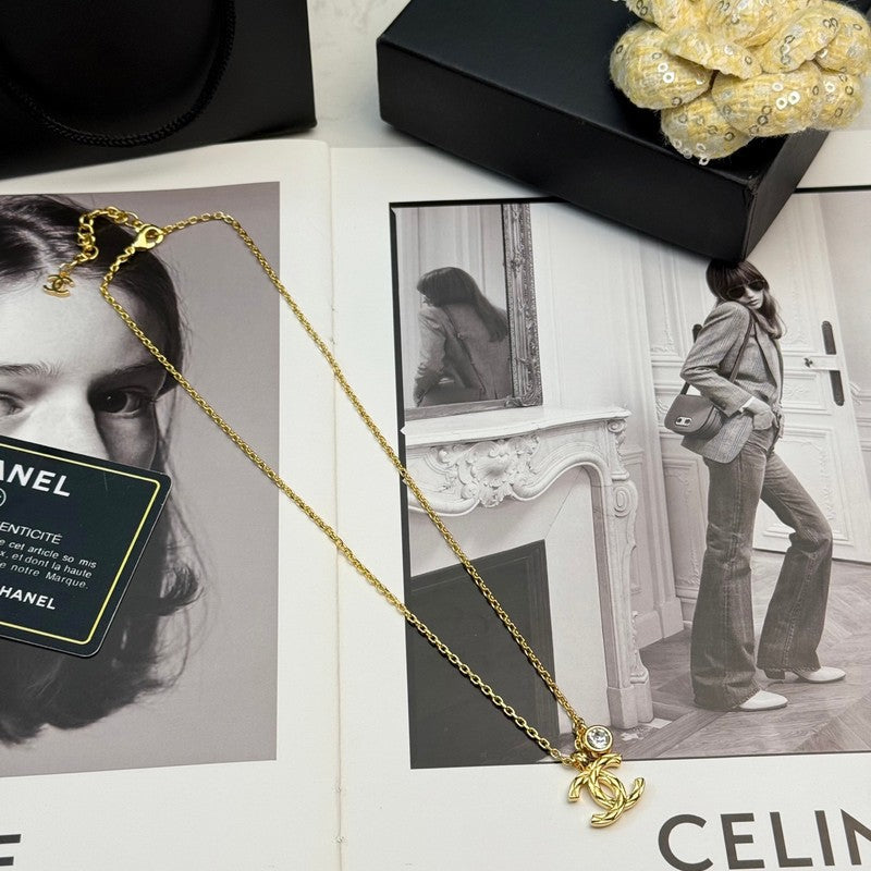 18K Chanel 26P Diamond Gold Necklace