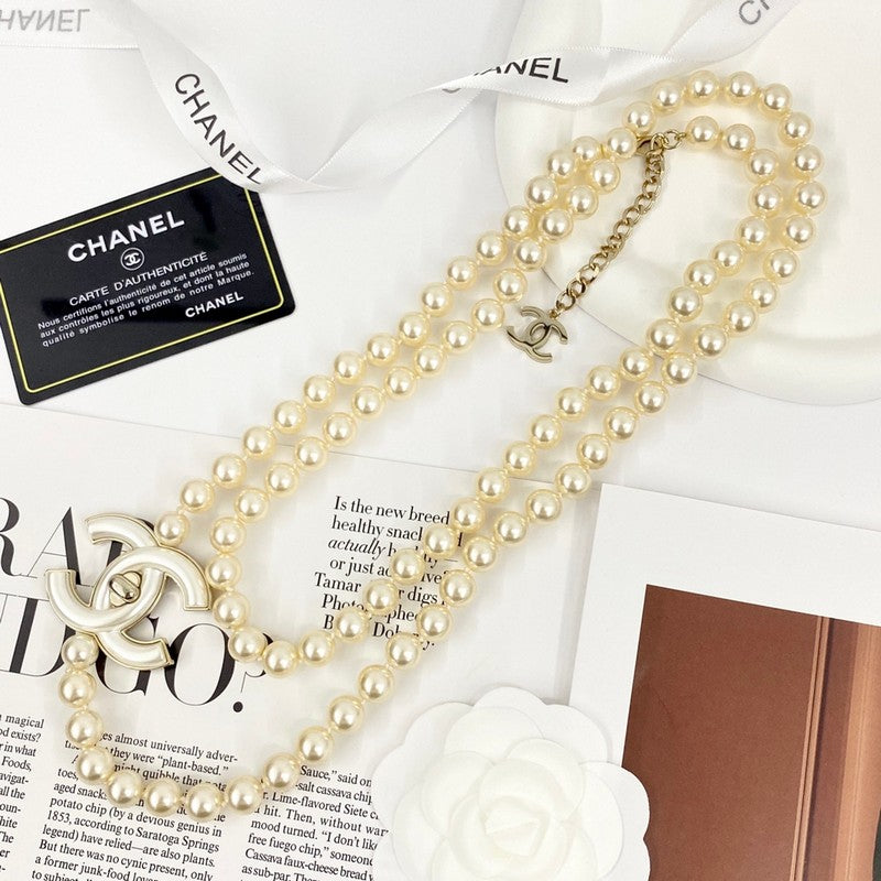 18K Chanel Pearl Chain Necklace