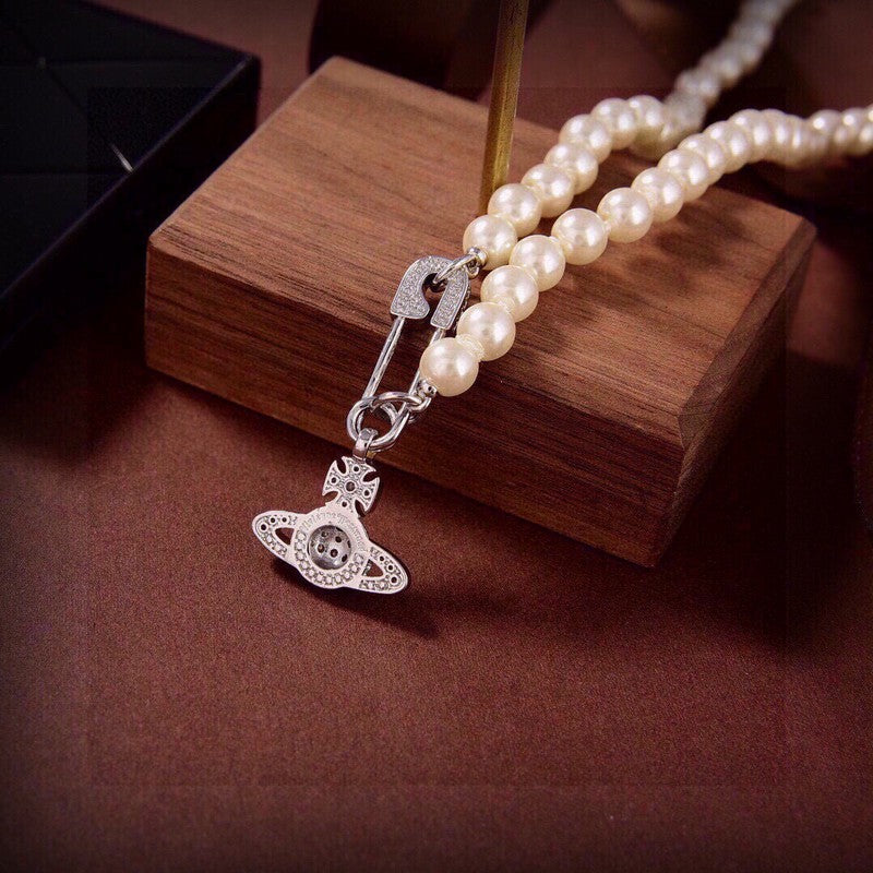 18K Vivienne Westwood Mini Bas Relief Pearls Necklace