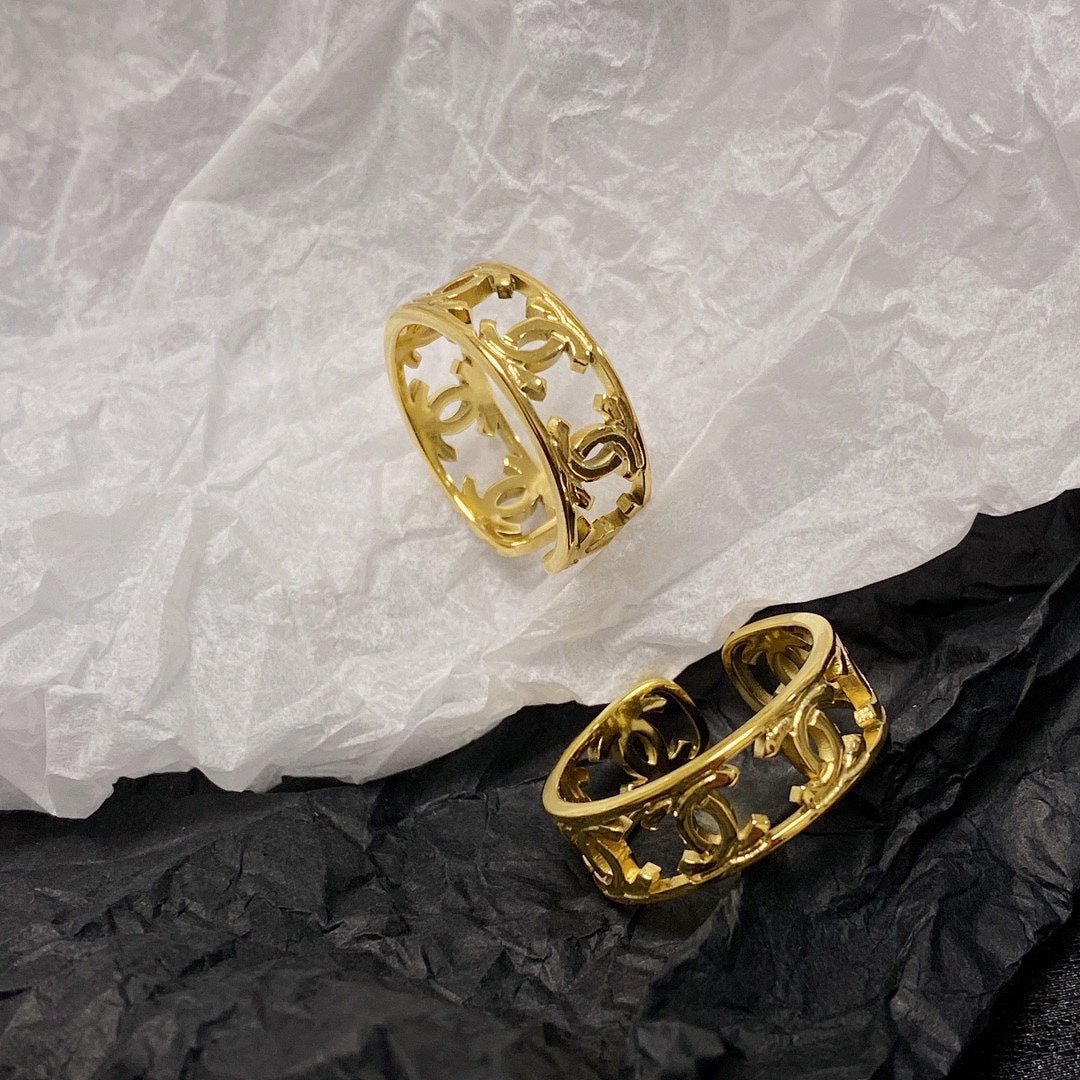 18K Chanel Vintage Openwork Ring