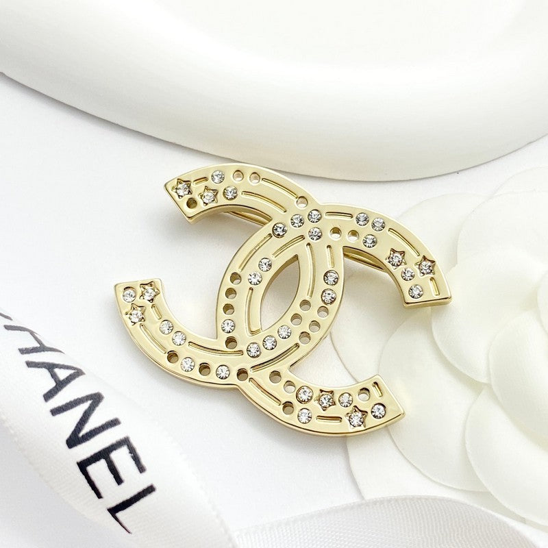 18K Chanel 24A Diamond Gold Brooch