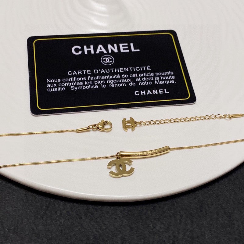 18K Chanel Gold Necklace