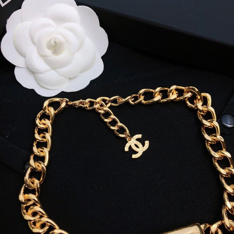 18K Chanel Pearl Choker Chain Necklace
