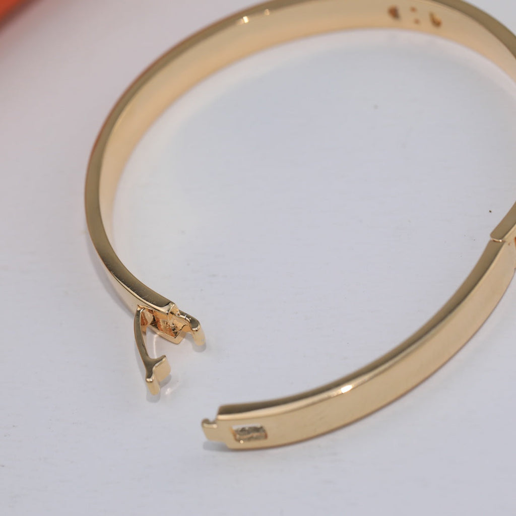 18K Hermès Diamonds Bracelet
