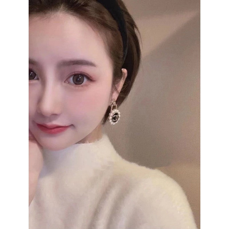 18K Chanel Pearl Earrings