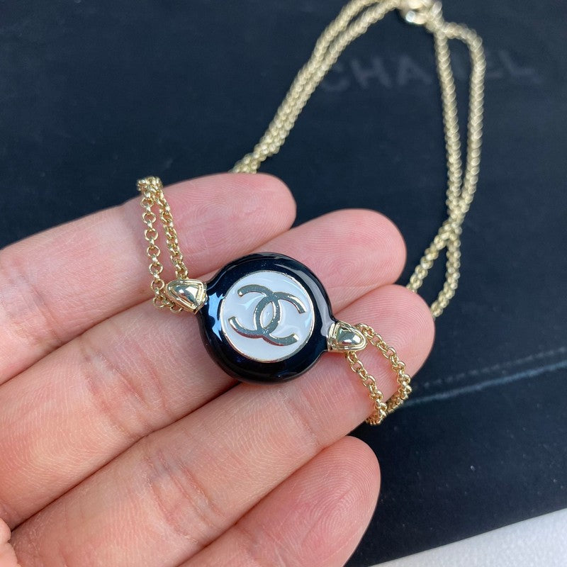 18K Chanel Chain Choker Necklace