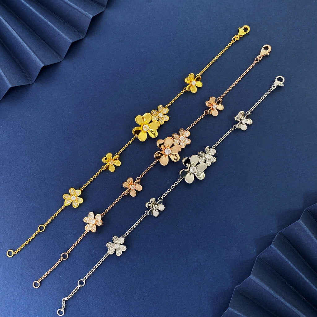 18K Van Cleef & Arpels Frivole Bracelet