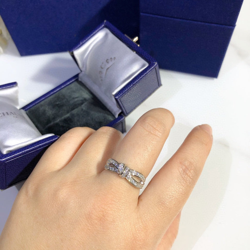 18K Chaumet Diamond Ring