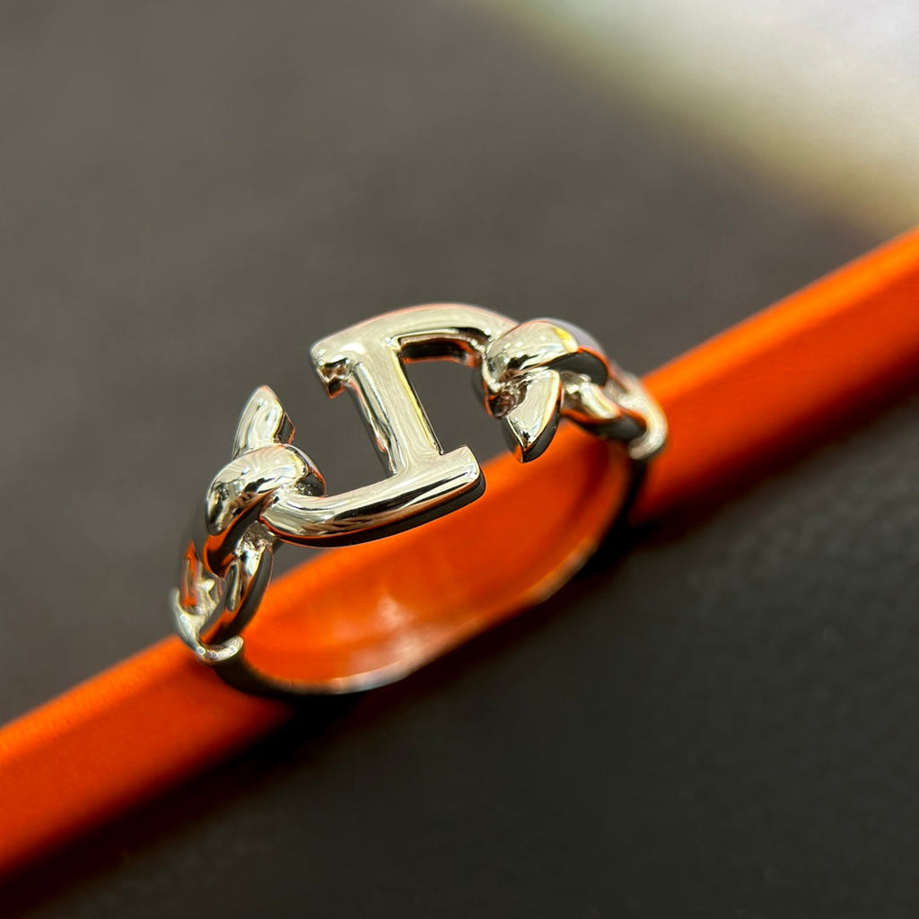 18K Farandole Hermès Ring