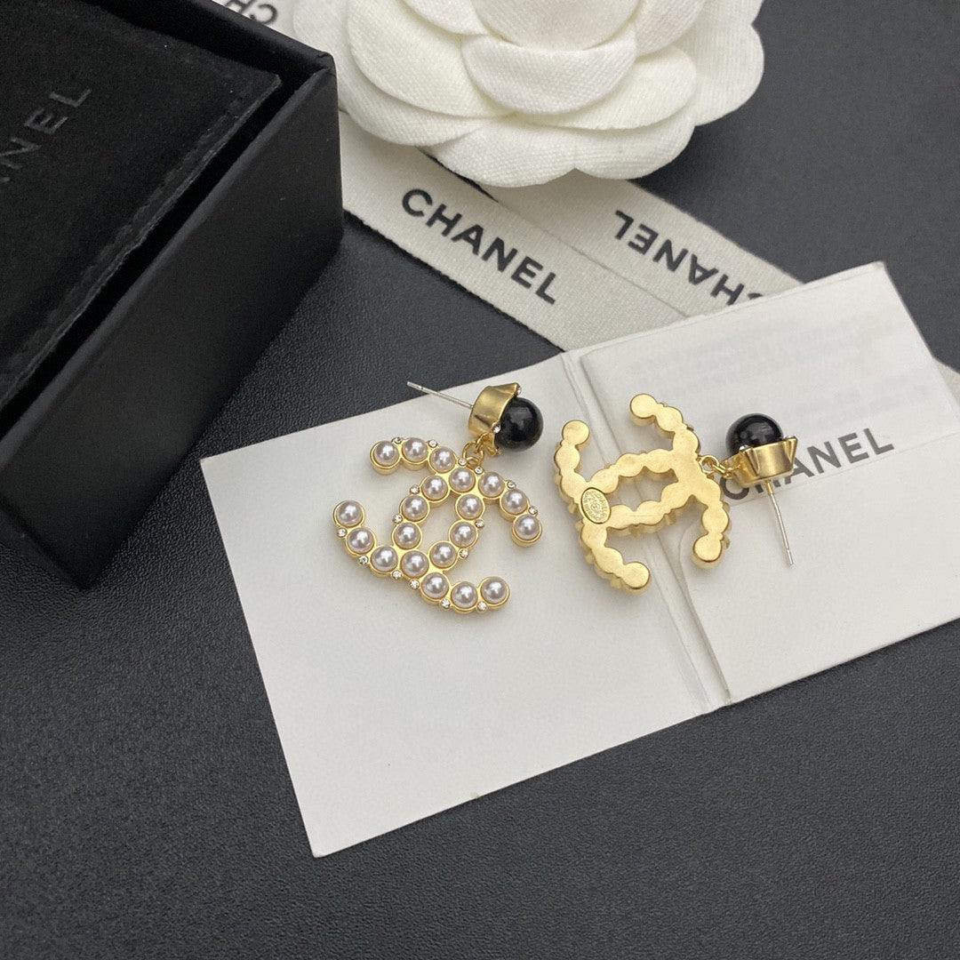 18K Pearl Chanel Pendant Earrings