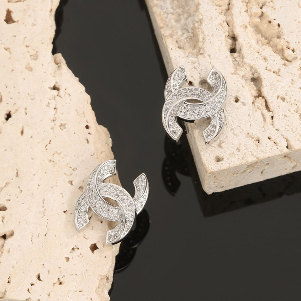 18K Chanel Diamonds Earrings