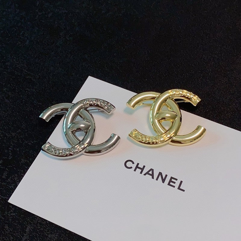 18K Chanel Paris Gold Brooch