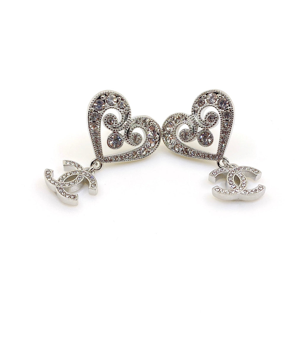 18K Chanel Heart Diamond Earrings
