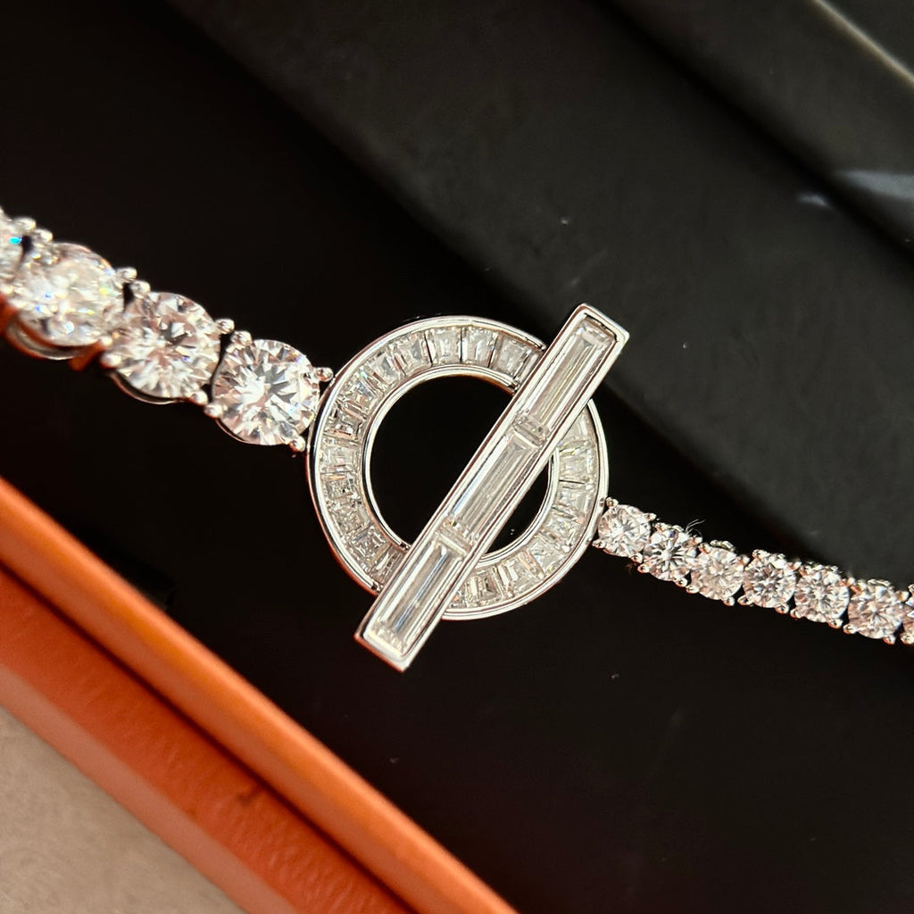 18K Finesse Link Diamond Hermès Bracelet