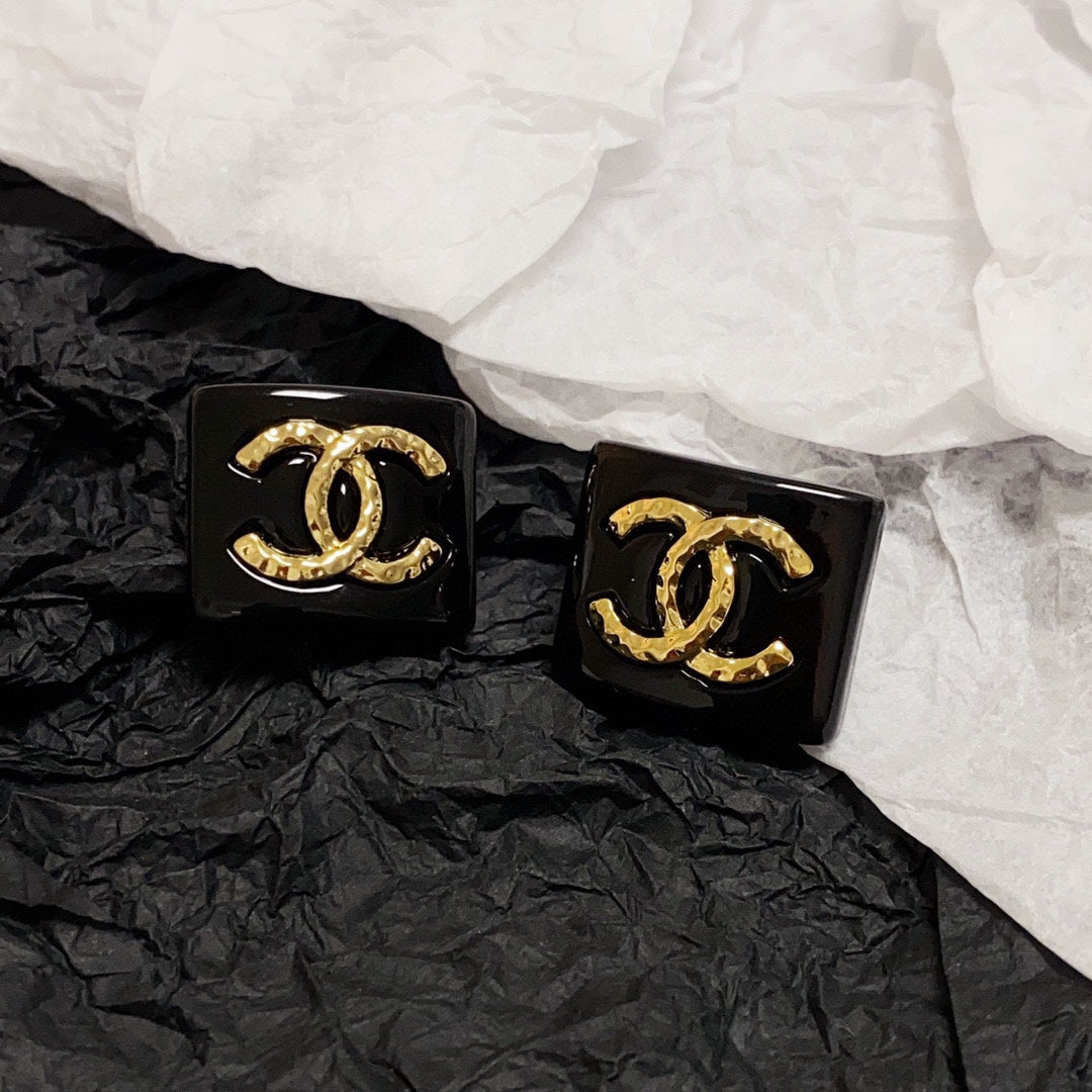 18K Chanel Black Resin Square Earrings