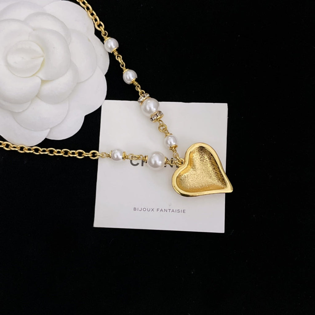 18K Chanel Pearls Chain Necklace