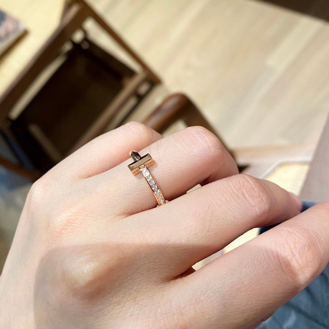 18K Tiffany & Co. T1 Diamond Ring
