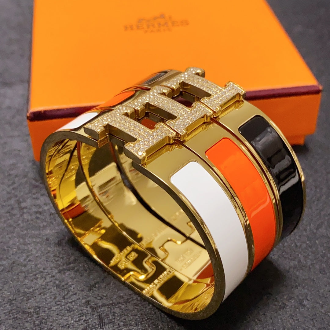 18K Clic Hermès Diamond Bracelet