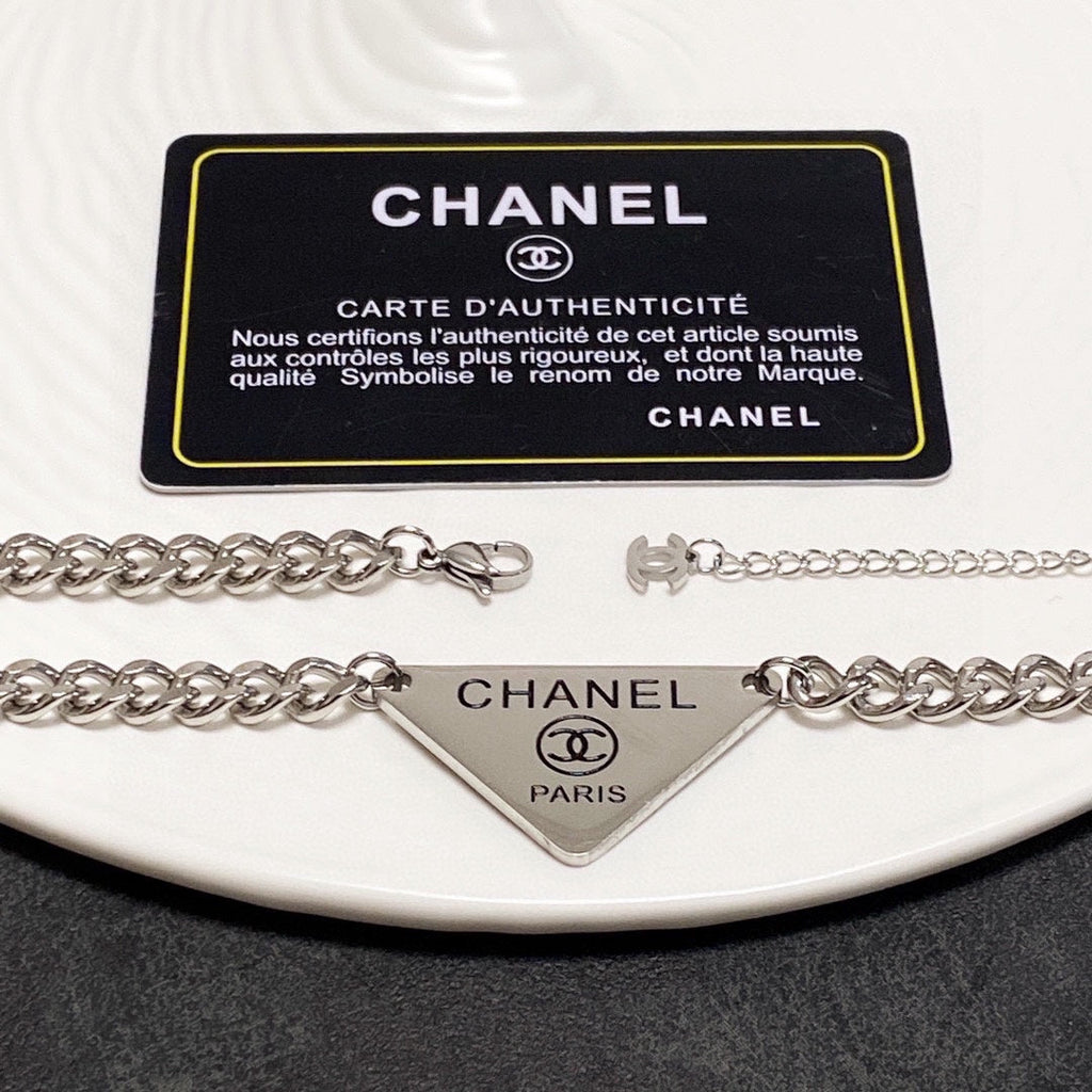 18K Chanel Triangle Necklace