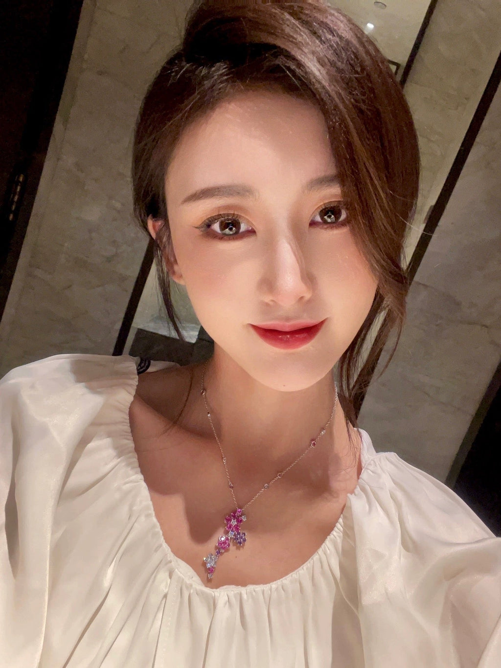 18K Van Cleef & Arpels Folie Des Prés Pendant Necklace